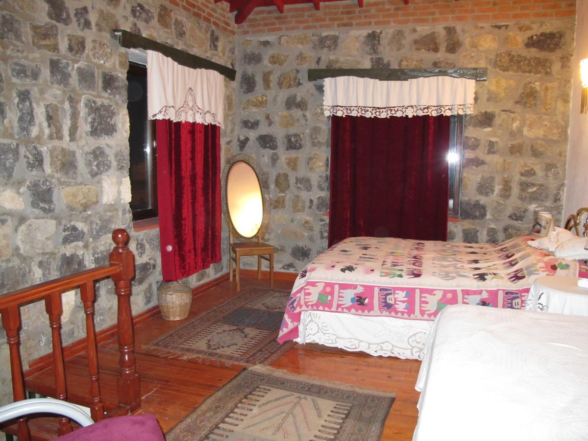 Karaburun Bahce Bed and Breakfast Exterior foto